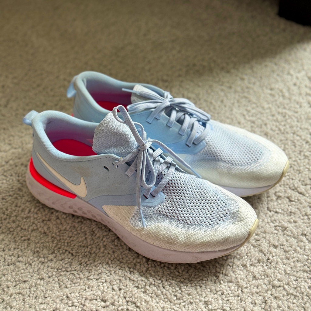 Nike Odyssey React 2 Flyknit Women’s Running Shoes 10.5